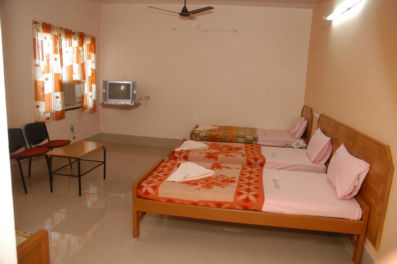 Hotel Athityaa Kumbakonam Ngoại thất bức ảnh